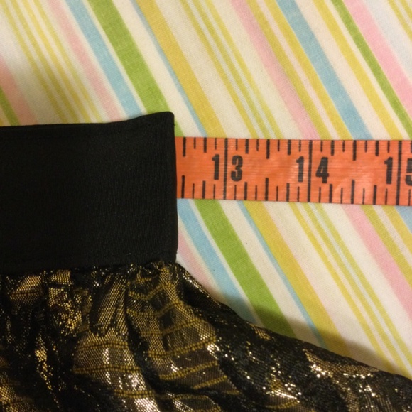 Beautiful Gold and Black Skirt Set - Picture 10 of 14